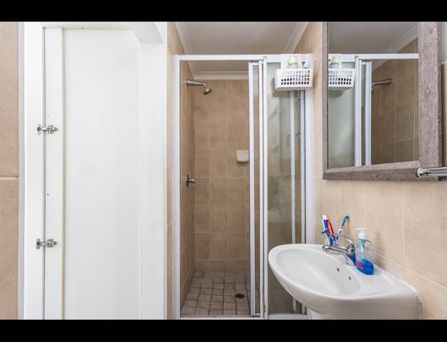 1 BEDROOM APARTMENT TO LET IN ROSENDAL